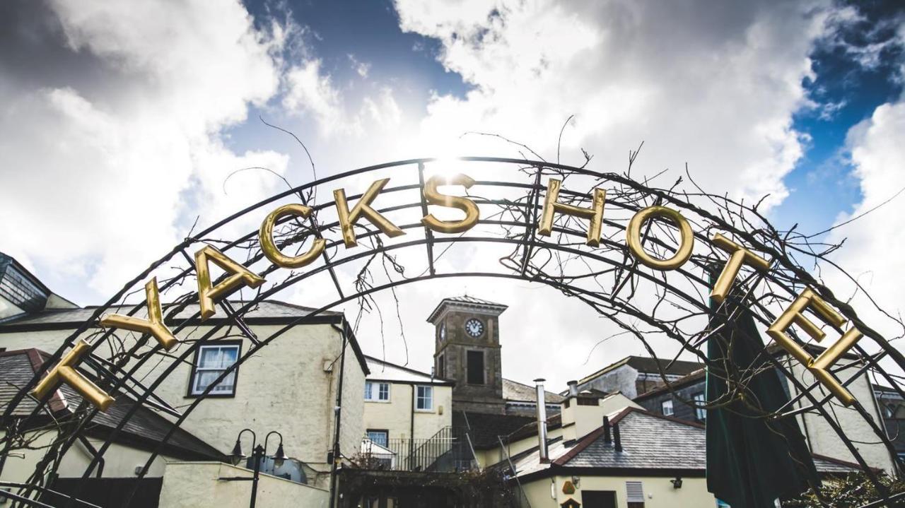 Tyacks Hotel Camborne Extérieur photo